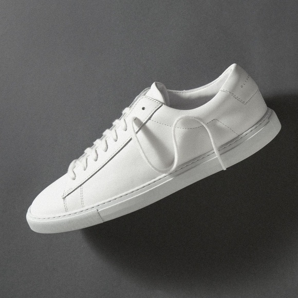 Oliver Cabell Other - Oliver Cabell Men’s Low 1 Sneaker in White Leather Size IT 42 / US 11.5